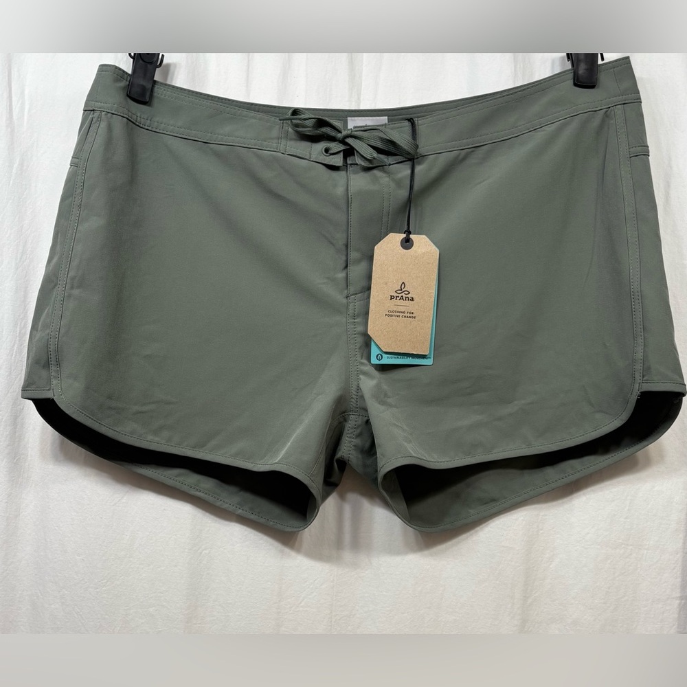 Prana Schaffie Shorts XL Womens Army Green Board Short Swim Activewear NEW